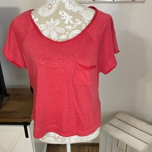 🌿3/$30🌿 We the free pink short sleeve top